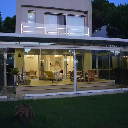 Amorino By The Sea Villa