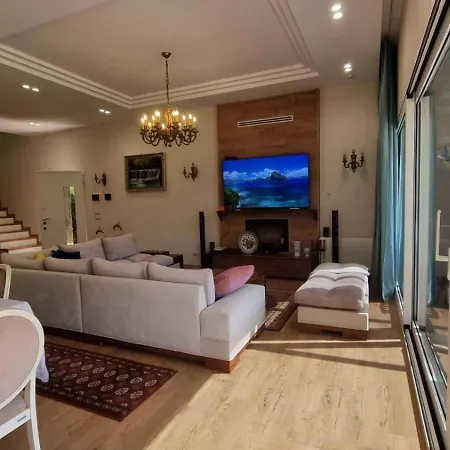 Amorino By The Sea Villa *