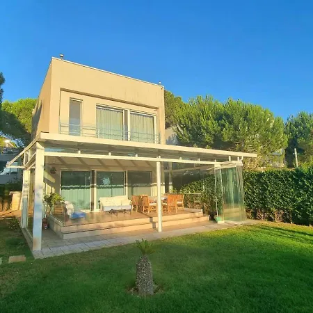 Vila Lura 3 *